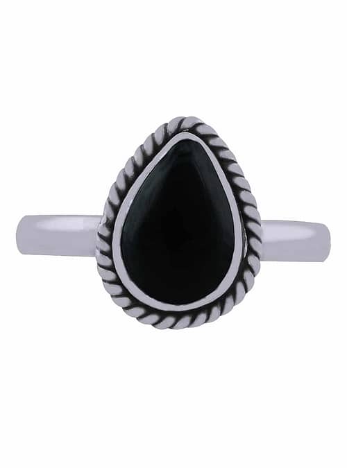 amara-sterling-silver-ring-onyx-by-hellaholics-2