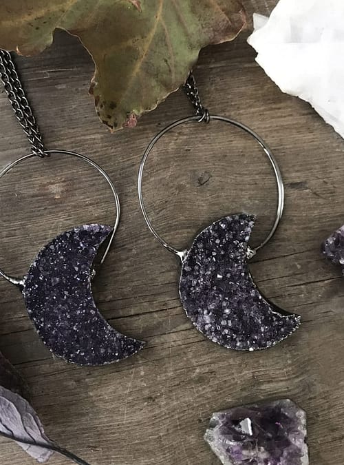 druzy-moon-necklace-from-hellaholics