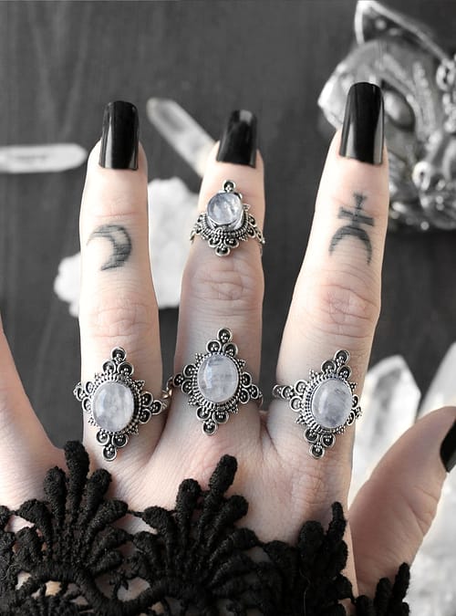 ariana-moonstone-silver-rings-by-hellaholics