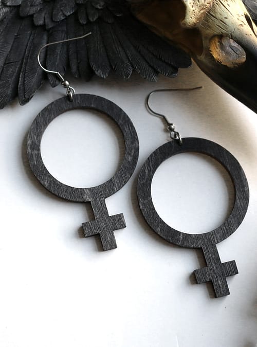 feminist-wooden-black-earrings-hellaholics(1)