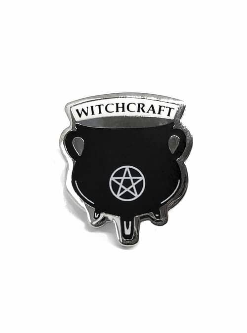 witchcraft-cauldron-pin-mysticum-luna