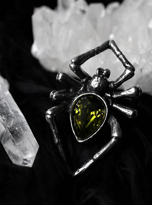 emerald-venom-ring-alchemy-sold-by-hellaholics