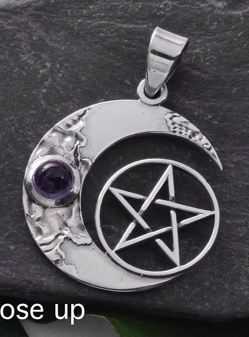silver-pentagram-moon-amethyst-cabachon-pendant-close-up