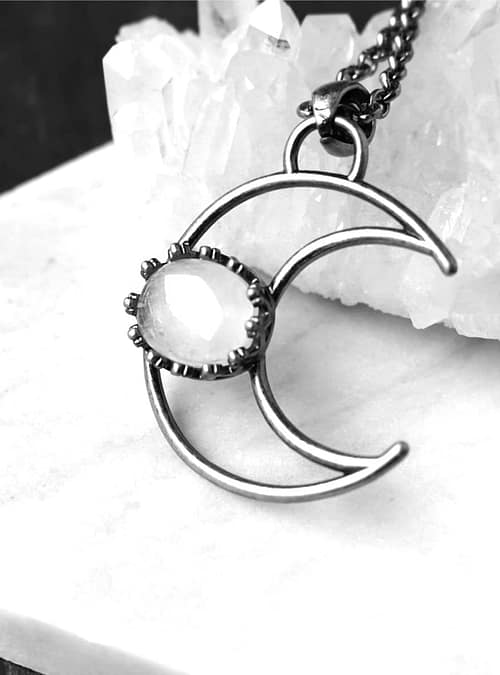 metis-crystal-quartz.crescent-moon-necklace-close-up-hellaholics