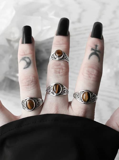 aelia-tiger-eye-silver-rings-hellaholics