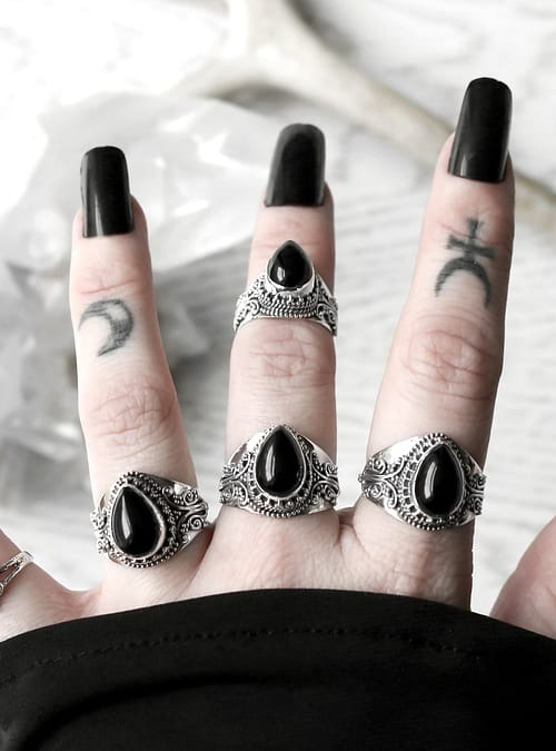 nakti-onyx-silver-rings-hellaholics