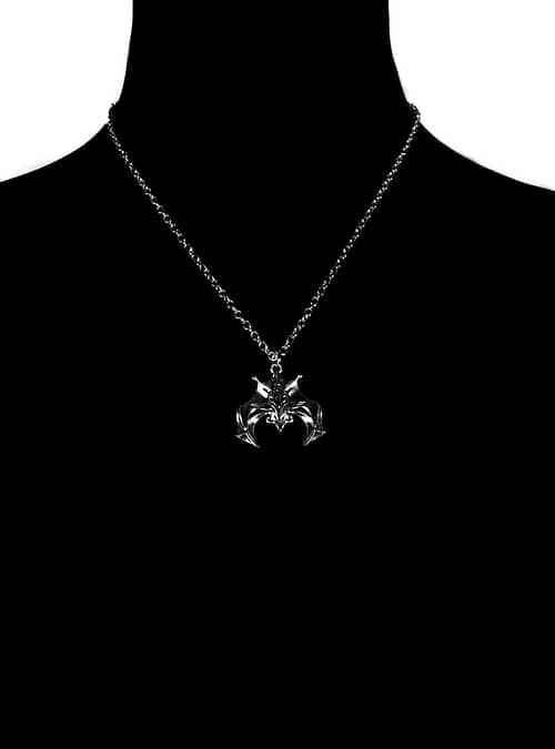 bat-necklace-hellaholics