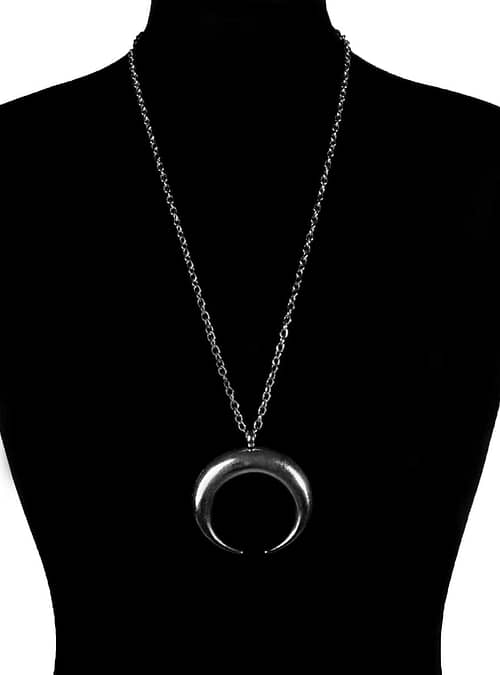 hunting-moon-xl-amulet-necklace-hellaholics