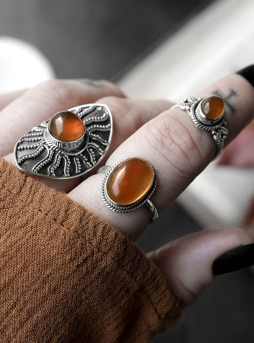 gaia-amber-sterling-silver-ring-mix-hellaholics (1)