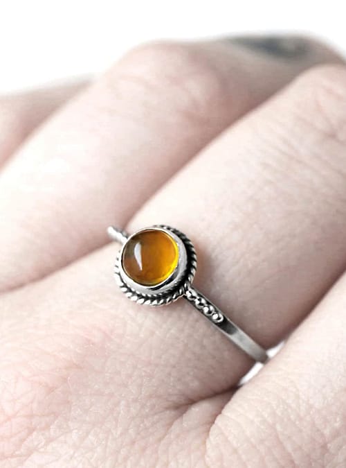 thyra-amber-silver-ring-close-up-hellaholics