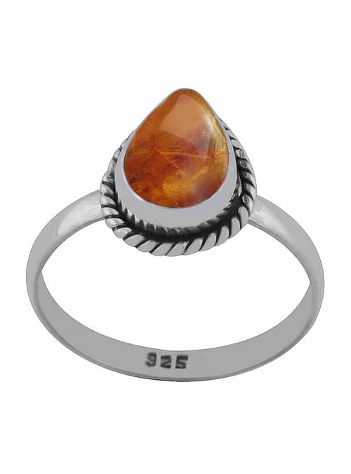 elara-amber-sterling-silver-ring-hellaholics-2
