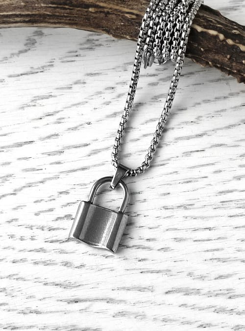 lock-stainless-steel-necklace-hellaholics-mood