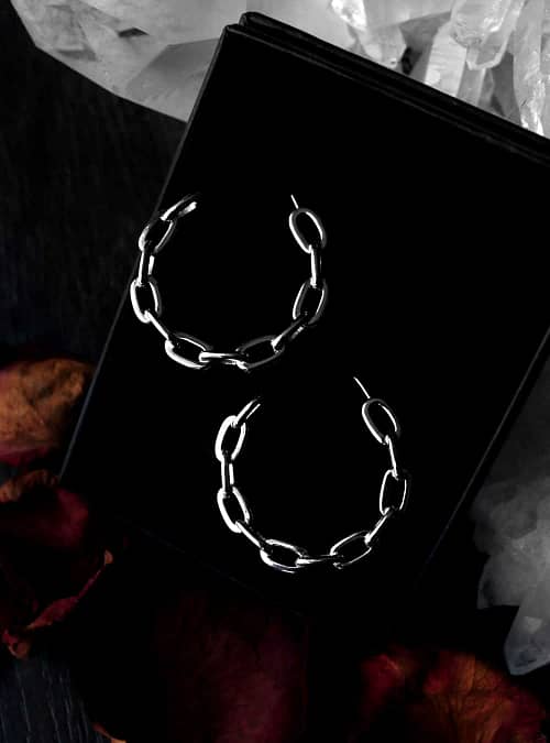 bold-chain-sterling-silver-hoop-earrings-hellaholics-reels