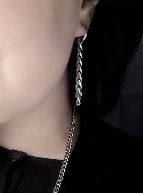 lita-stainless-steel-chain-hoop-earrings-hellaholics