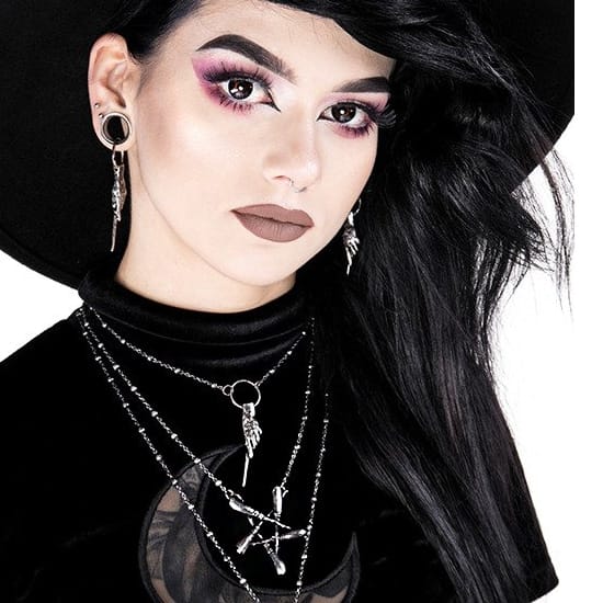 broom-pentagram-necklace-restyle-hellaholics-mood