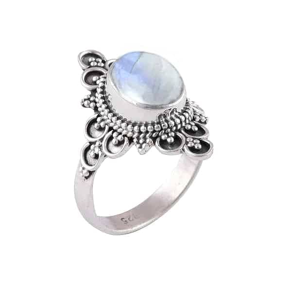 Ariana-silver-moonstone-ring-side