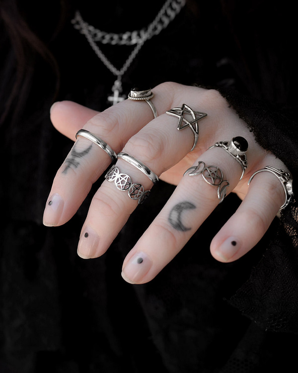 witch-ring-set-stainless-steel-mix-hellaholics
