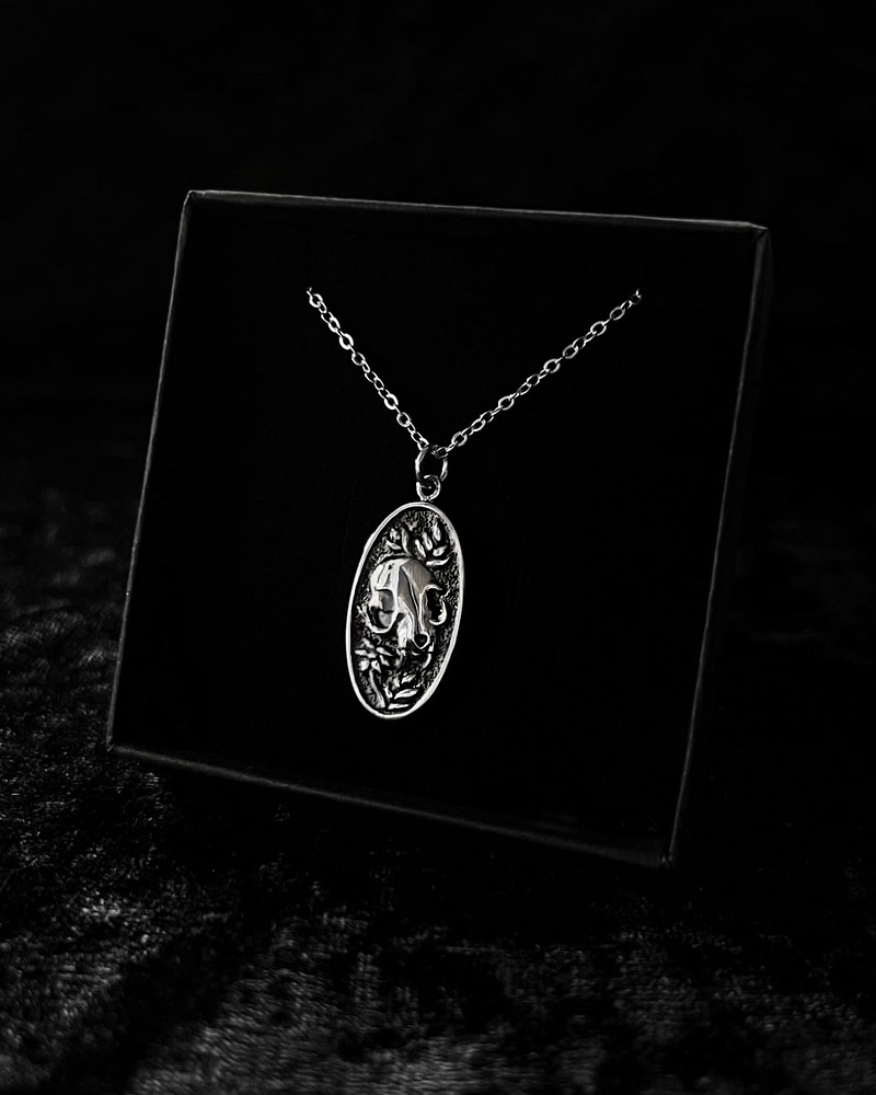 cat-skull-floral-recycled-silver-necklace-giftbox