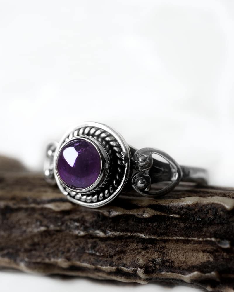 Cholette Amethyst Silver Ring
