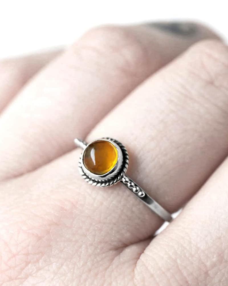 Thyra Amber Ring Silver