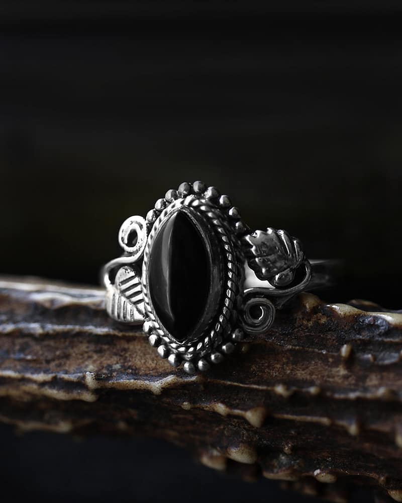 Devana Black Onyx Silver Leaf Ring