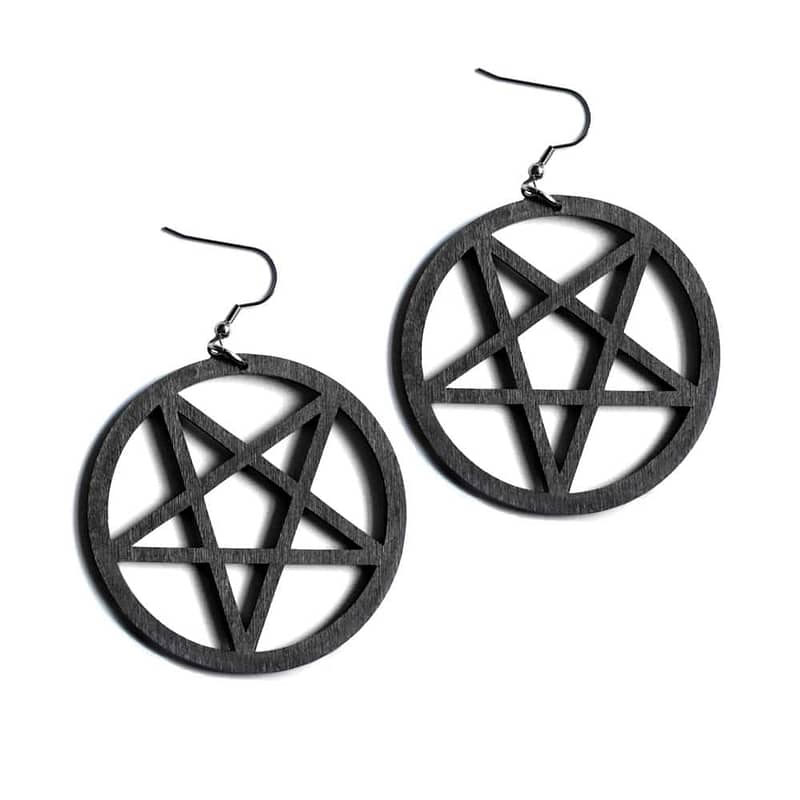 pentagram-earrings-black-hellaholics