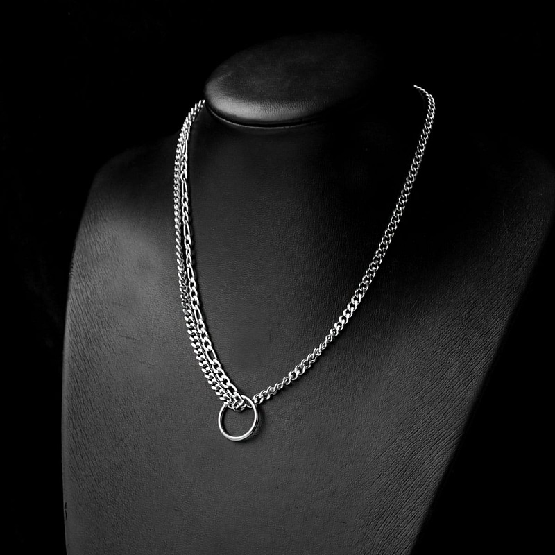 siouxsie-stainless-steel-chain-necklace-close-up-hellaholics (1)