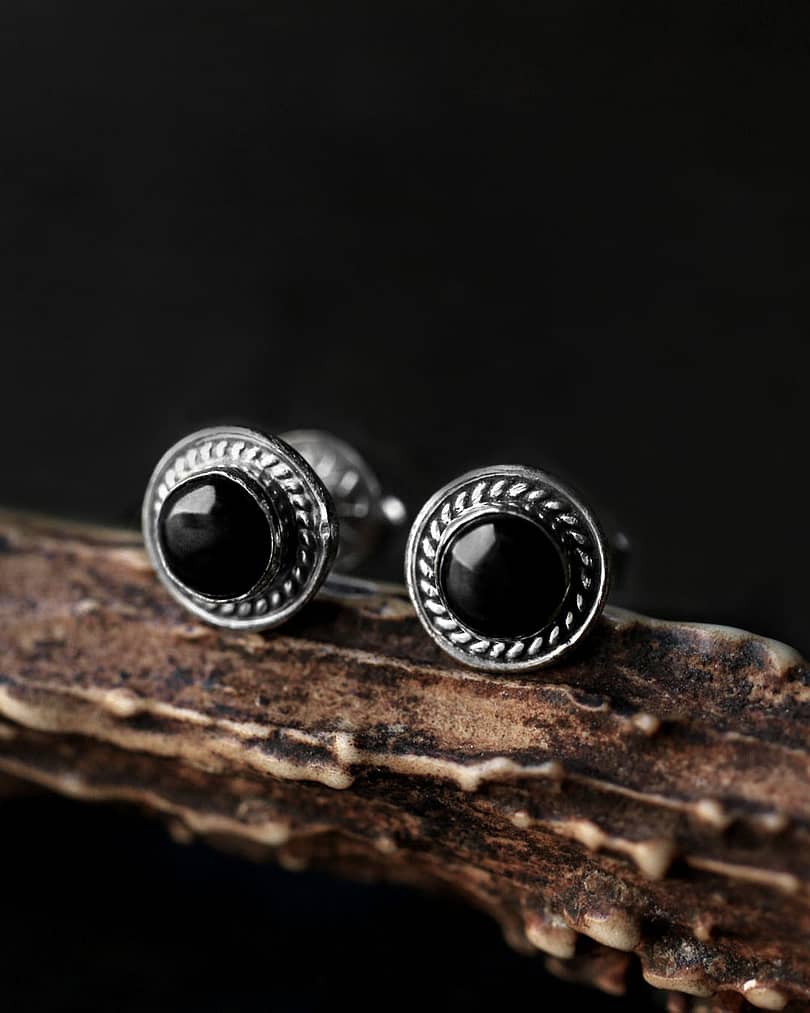 raina-onyx-sterling-silver-ear-studs-earrings-hellaholics