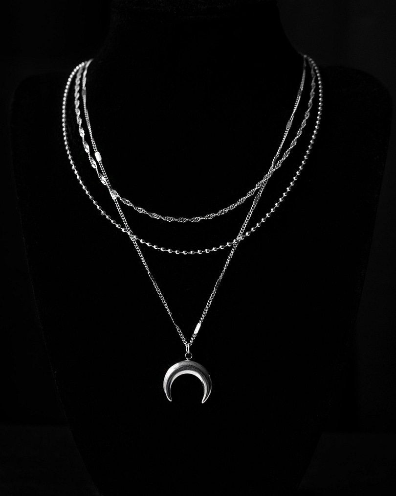 Lunara-stainless-steel-stacking-moon-necklace