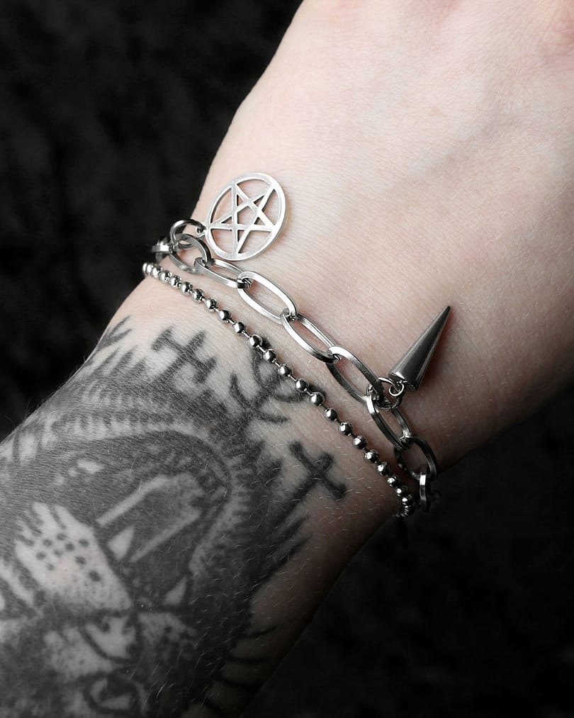 page-stainless-steel-pentagram-charm-bracelet-hellaholics-on-hand-2