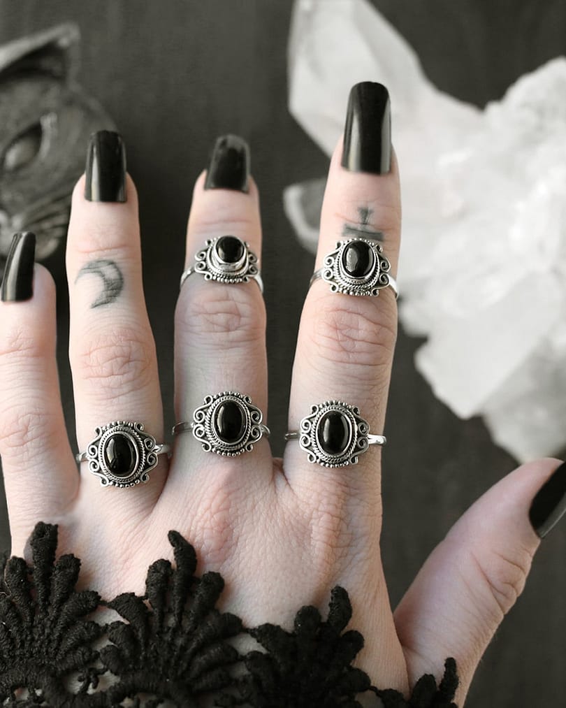 aditi-black-onyx-ring-silver-group-hellahoilcs