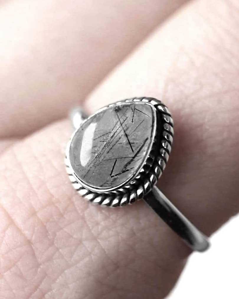 elara-rutile-silver-ring-model-close-up-hellaholics