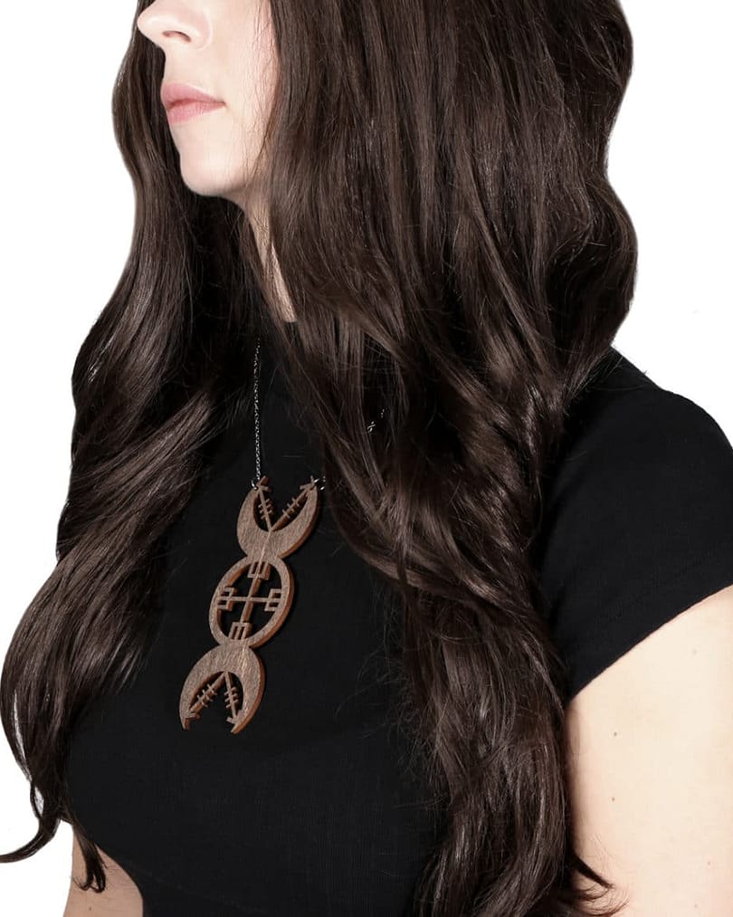 norse-priestess-wooden-necklace-hellaholics