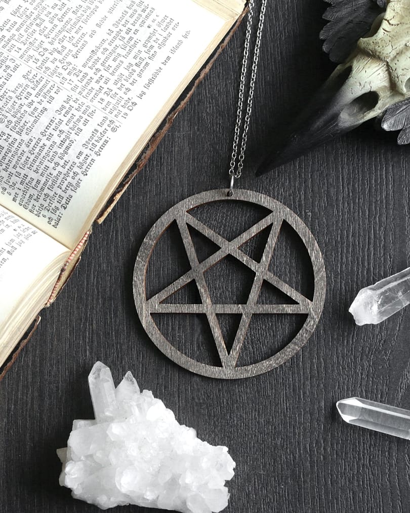 pentagram-wooden-necklace-hellaholics pentagram-wooden-necklace-hellaholics