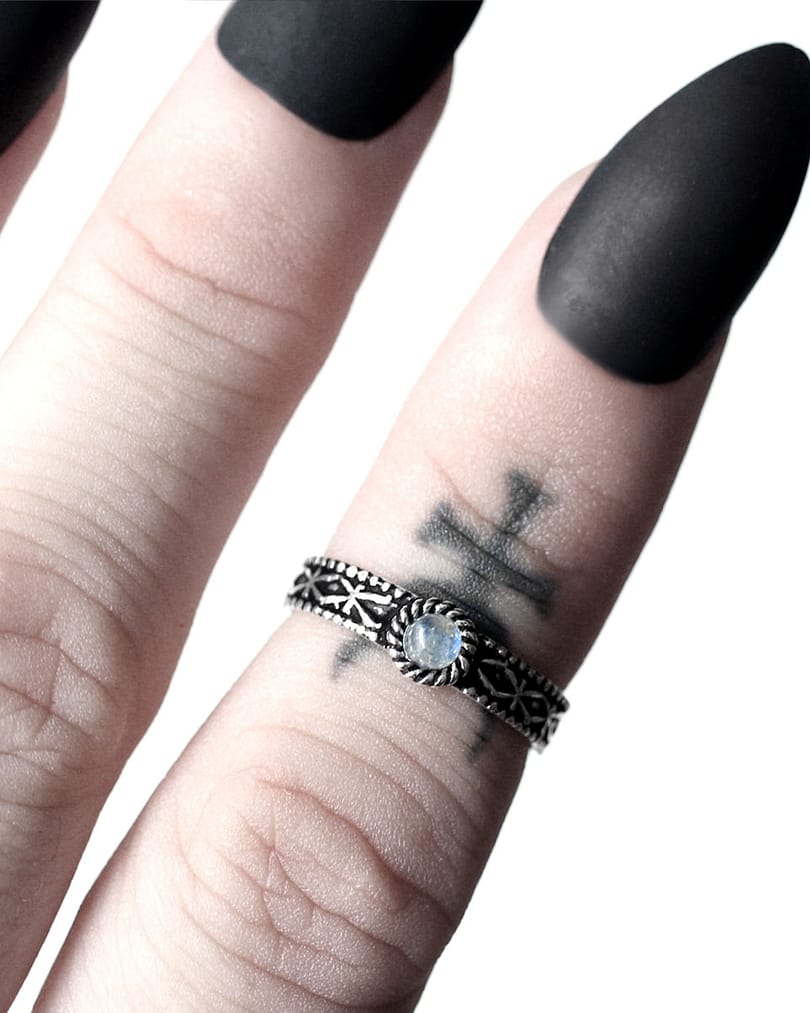 aranza-moonstone-silver-mid-ring-finger-hellaholics