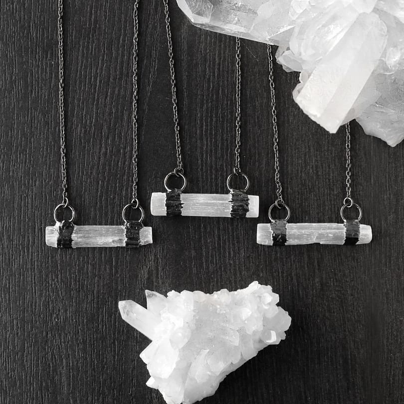 elvate-selenite-gun-metal-necklace-hellaholics