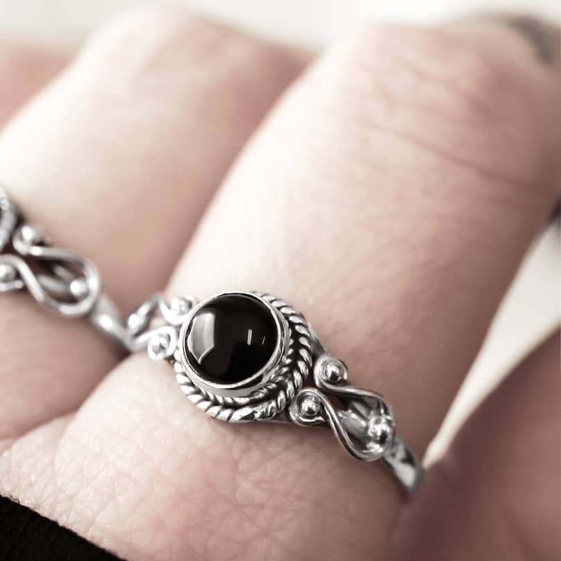 Amaya onyx silver ring