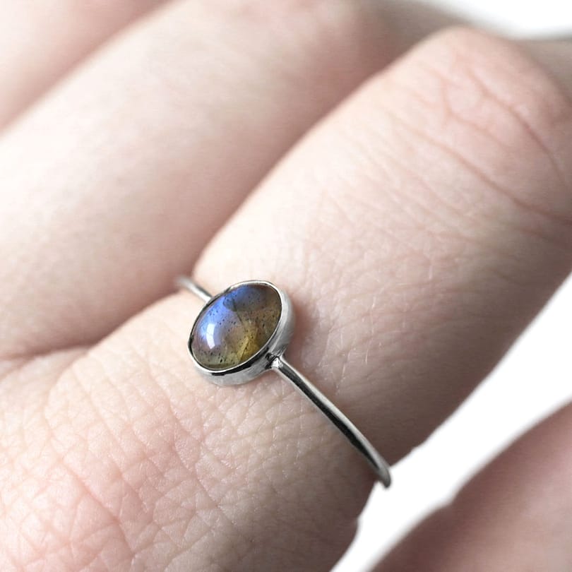 theia-labradorite-silver-ring-hellaholics (1)