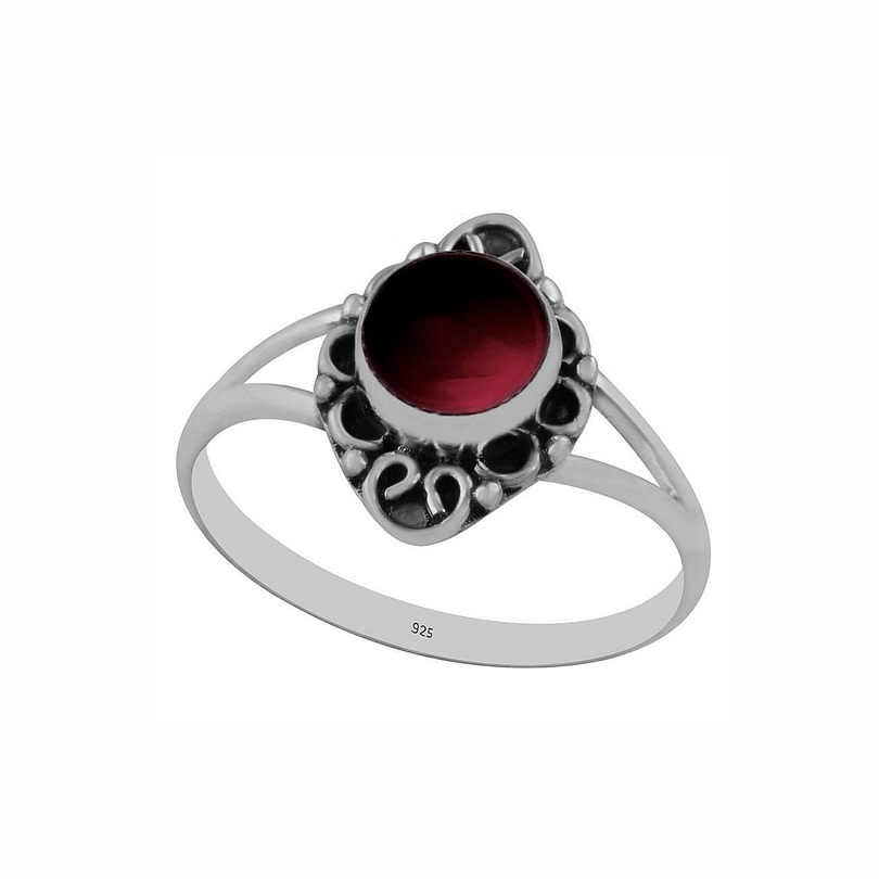 giana-garnet-silver-ring-side-hellaholics (1) (1)