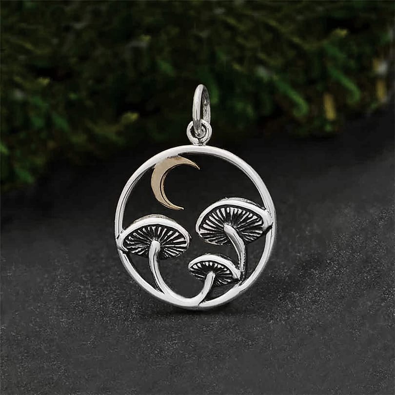 nocturnal-mushrooms-silver-pendant-mood-hellaholics