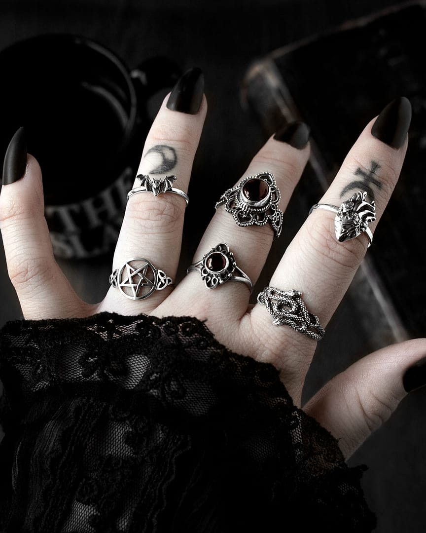 duo-serpent-pagan-pentagram-bat-carnal-heart-giana-gloriana-garnet-silver-rings-hellaholics