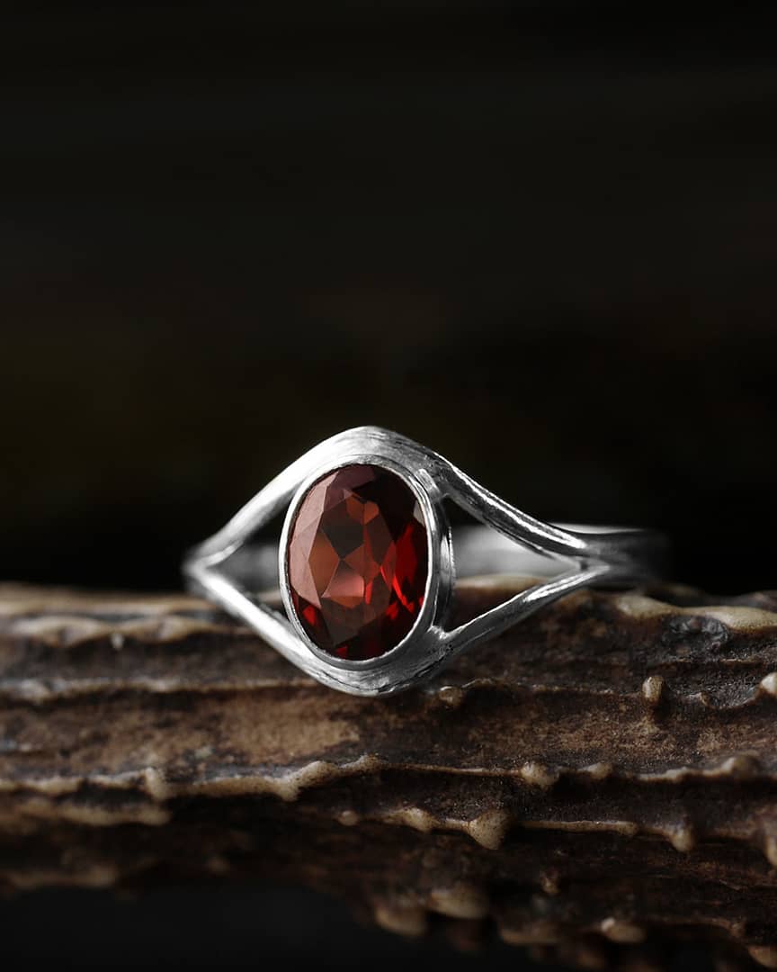 Oval Red Garnet Silver Ring | Boutique Ottoman Exclusive | Silver garnet,  Red garnet, Silver rings