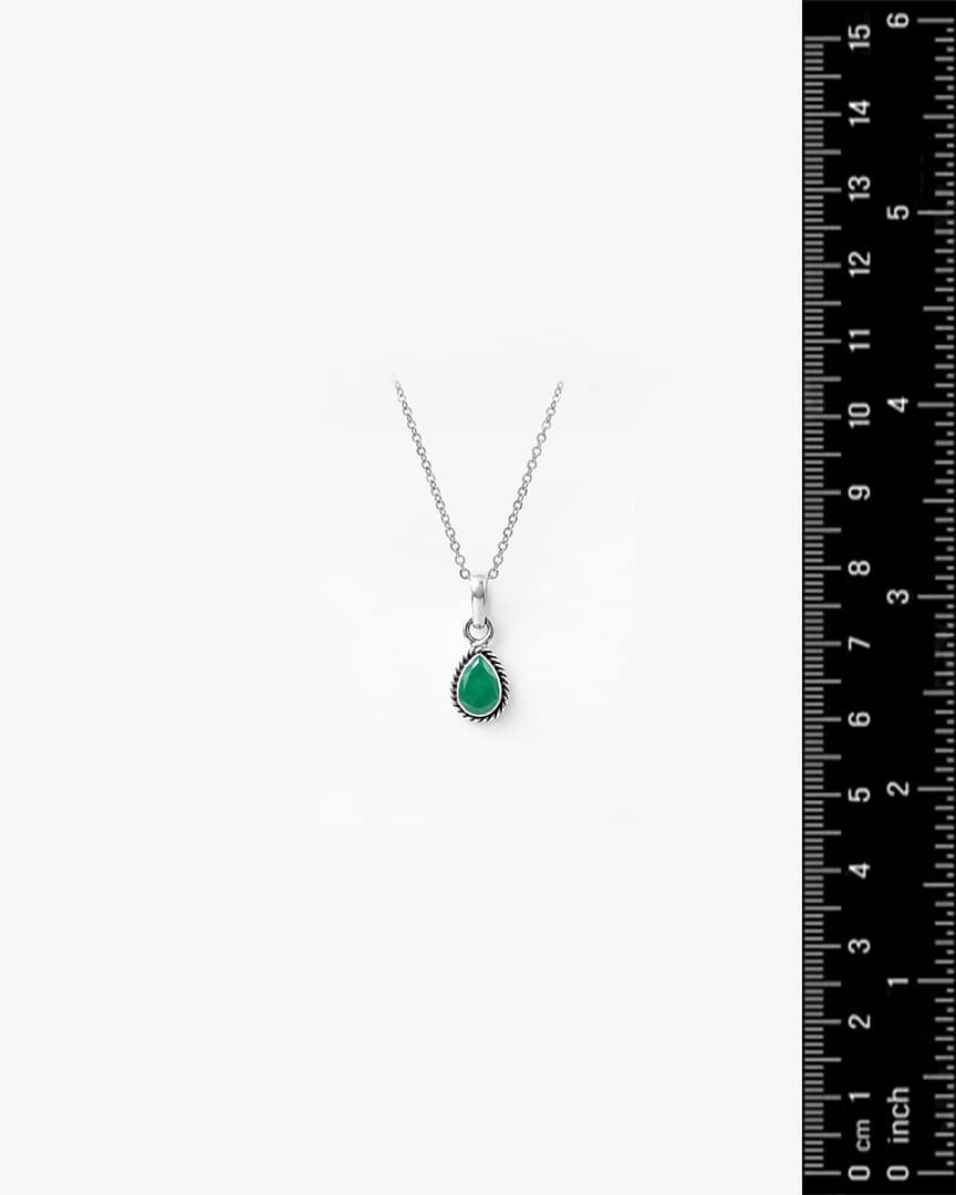 indra-green-onyx-crystal-sterling-silver-necklace-scale-hellaholics-look-may-birthstone indra-green-onyx-crystal-sterling-silver-necklace-scale-hellaholics-look-may-birthstone