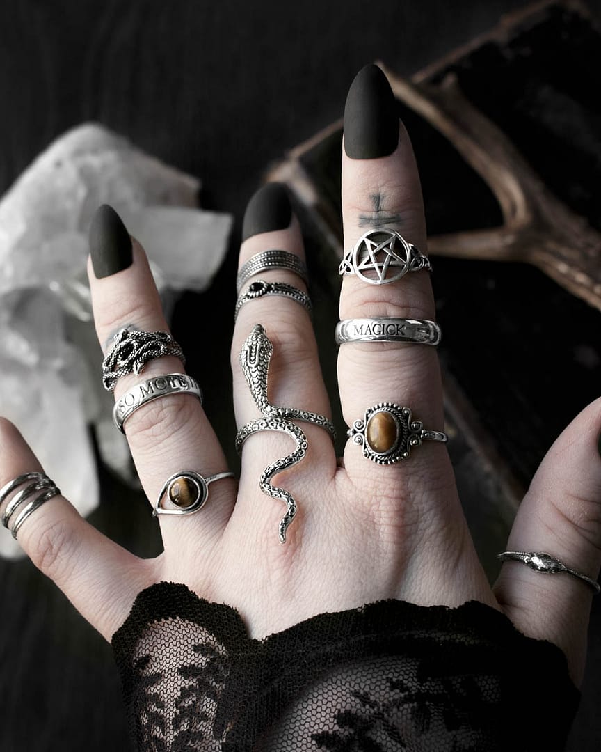 huntress-aditi-tiger-eye-mother-of-serpents-magick-so-mote-it-be-duo-serpent-pagan-pentagram-aranza-silver-rings-mix-hellaholics (2) (1) huntress-aditi-tiger-eye-mother-of-serpents-magick-so-mote-it-be-duo-serpent-pagan-pentagram-aranza-silver-rings-mix-hellaholics (2) (1)