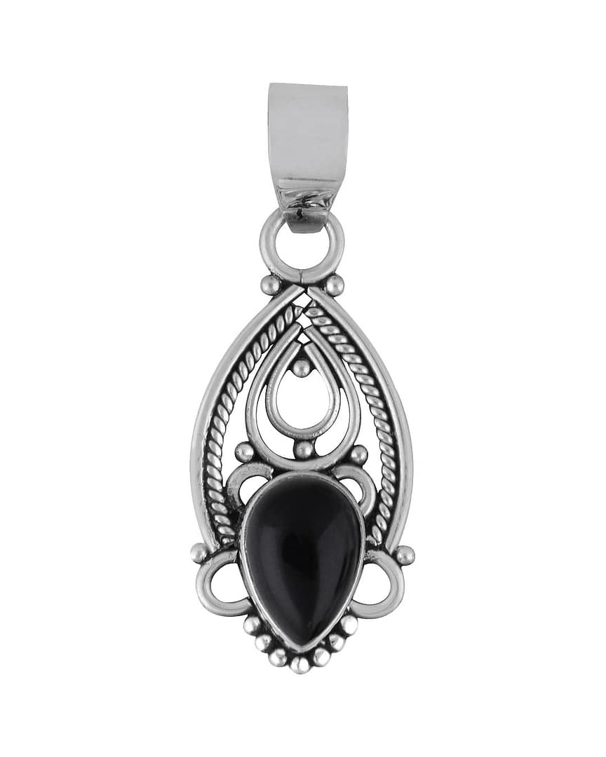 adina-black-onyx-silver-pendant-front-hellaholics adina-black-onyx-silver-pendant-front-hellaholics