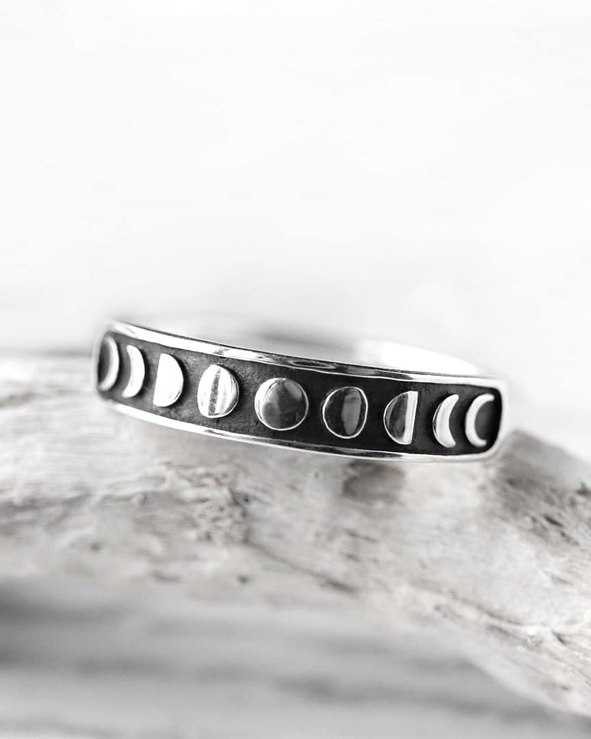 moonphases-silver-ring-closeup-hellaholics moonphases-silver-ring-closeup-hellaholics