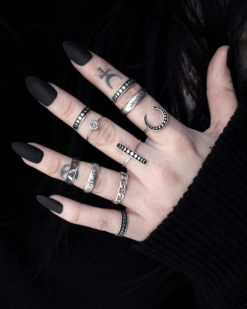 sacred-geoemtry-min-so-mote-it-be-moonphases-moonphase-bar-celestial-lula-hunting-moon-magick-silver-rings-hellaholics sacred-geoemtry-min-so-mote-it-be-moonphases-moonphase-bar-celestial-lula-hunting-moon-magick-silver-rings-hellaholics