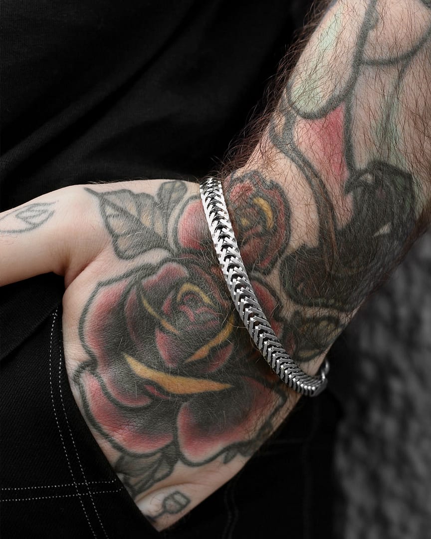 lee-stainless-steel-chain-bracelet-hellaholics lee-stainless-steel-chain-bracelet-hellaholics