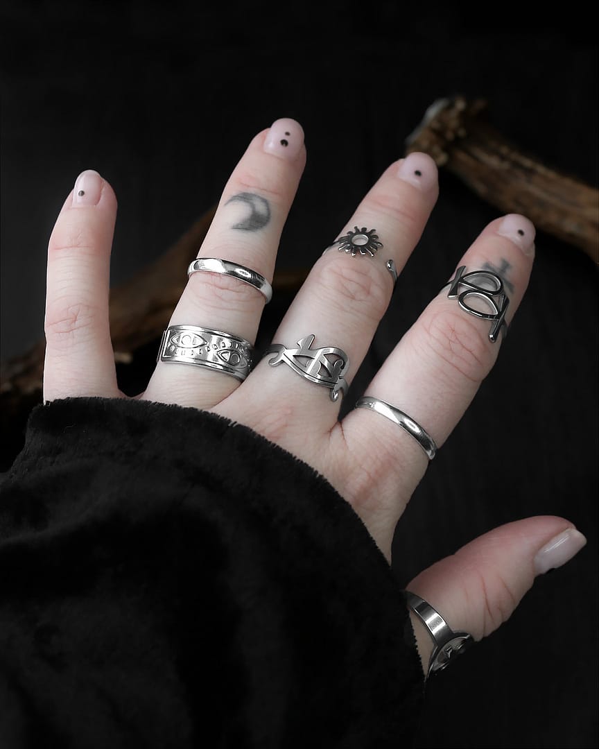 eternal-eye-bundle-stainless-steel-ring-set-hellaholics (1)