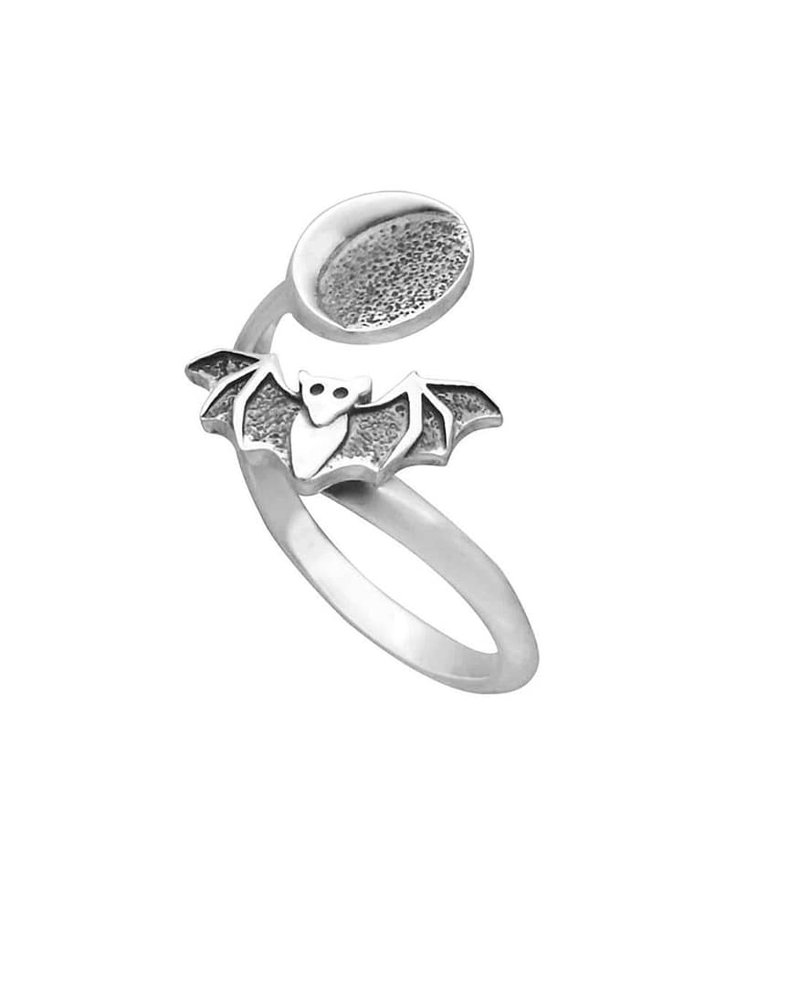 adjustable-bat-halloween-ring-silver-perspective-below-hellaholics adjustable-bat-halloween-ring-silver-perspective-below-hellaholics